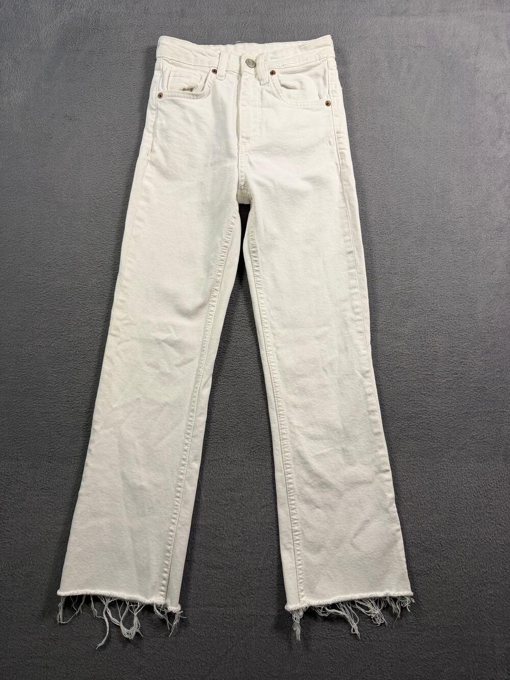 Zara Women's White High Rise Wide Leg Raw Fray Hem Denim Jeans Size 0 US 32